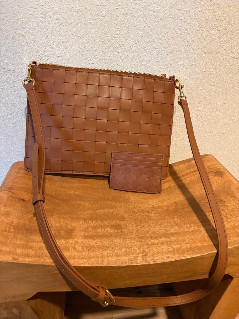 Quince basket weave crossbody with matching card holder